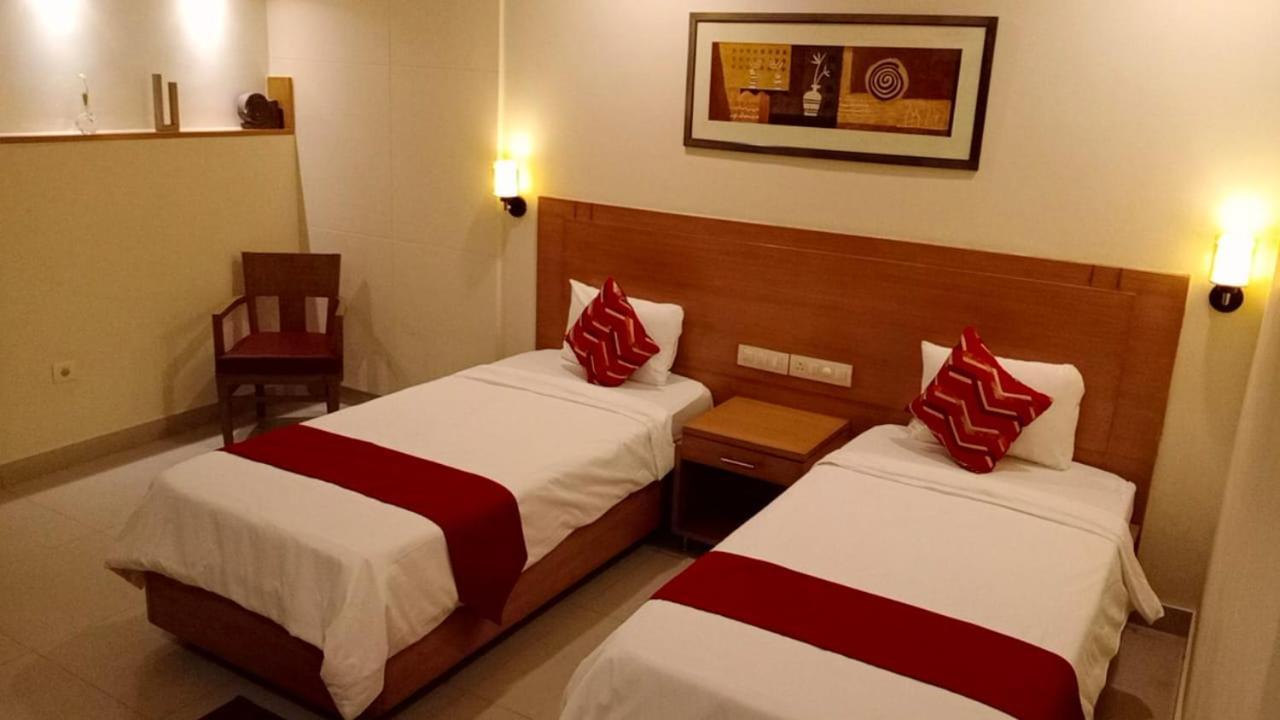 Fabhotel A&M - Nr Lv Prasad Institute, Banjara Hills Hyderabad Exterior foto